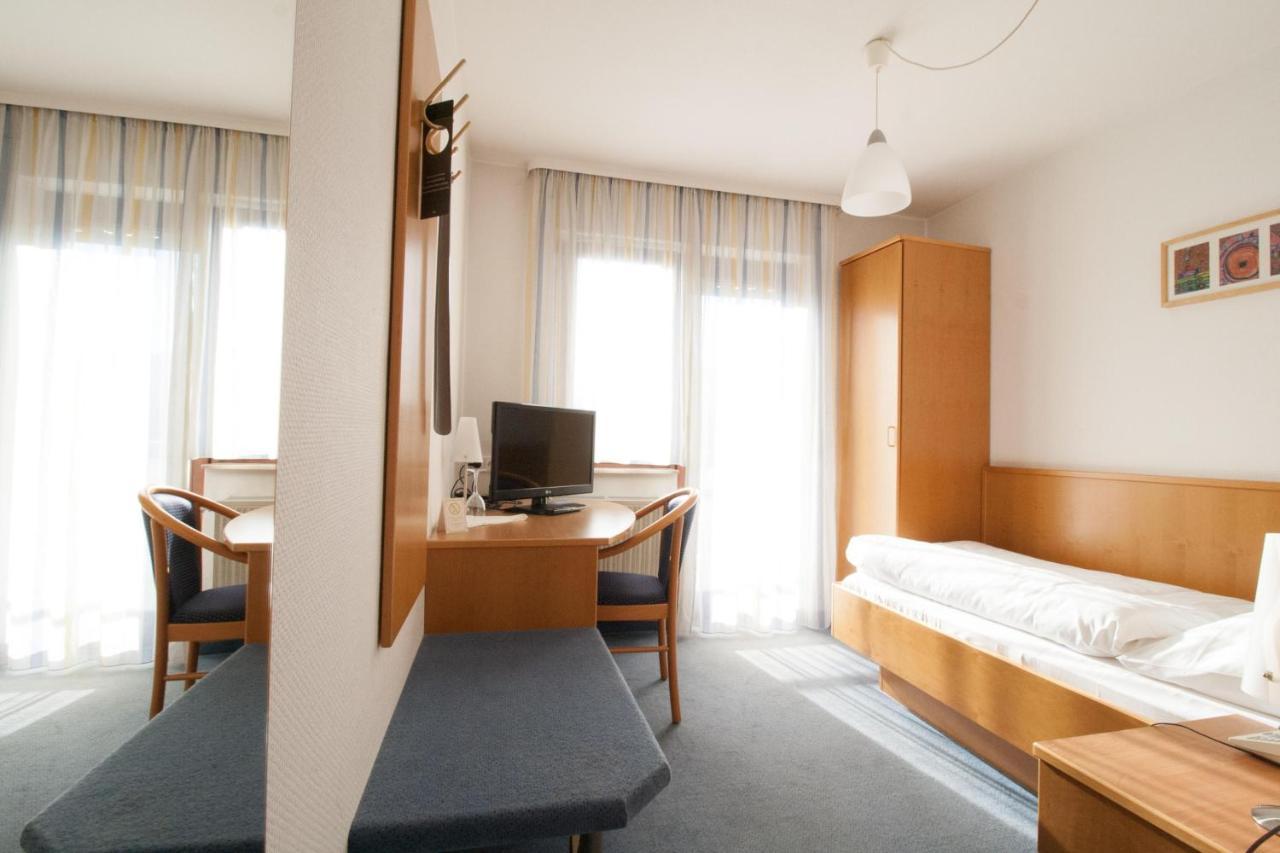 Hotel Krone Strassdorf Schwäbisch Gmünd Exterior foto