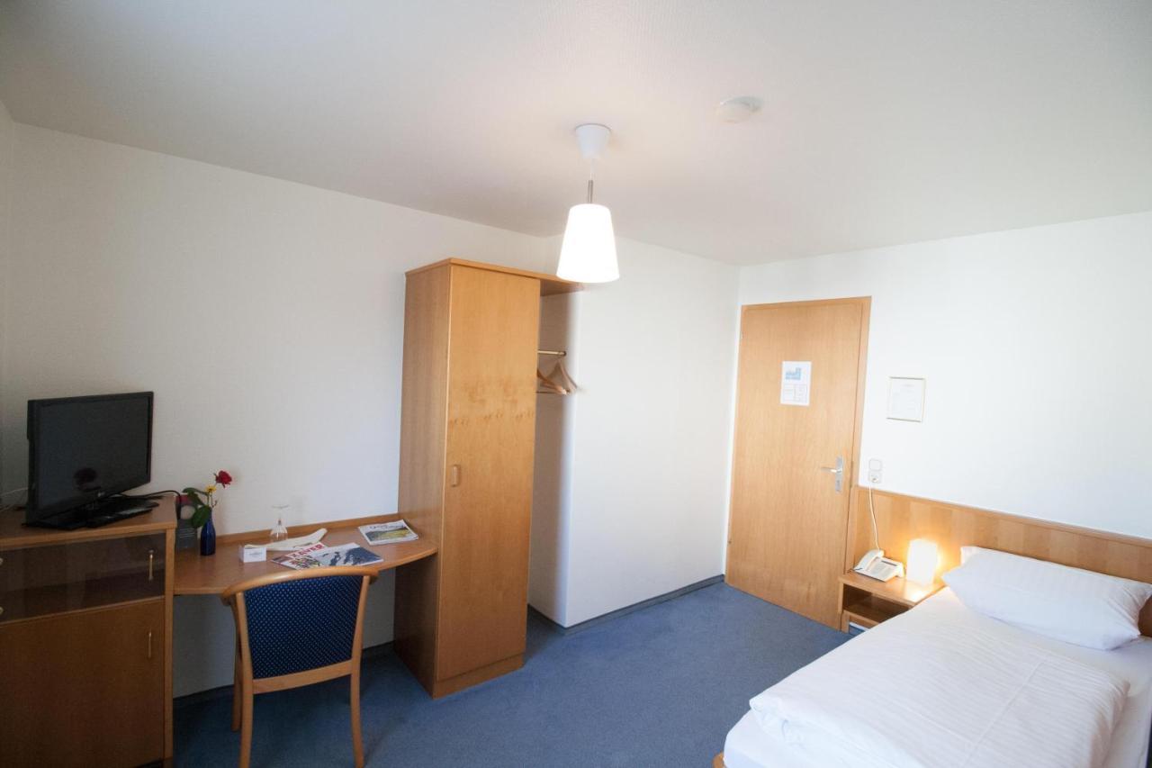 Hotel Krone Strassdorf Schwäbisch Gmünd Exterior foto